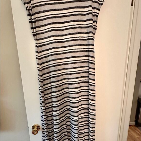Loft - Lou & Grey long dress, nautical look, navy cream and light blue stripe. - Picture 2 of 3